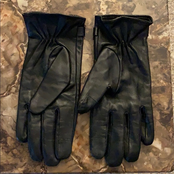 🖤Michael Kors black leather gloves🖤 - Picture 4 of 4
